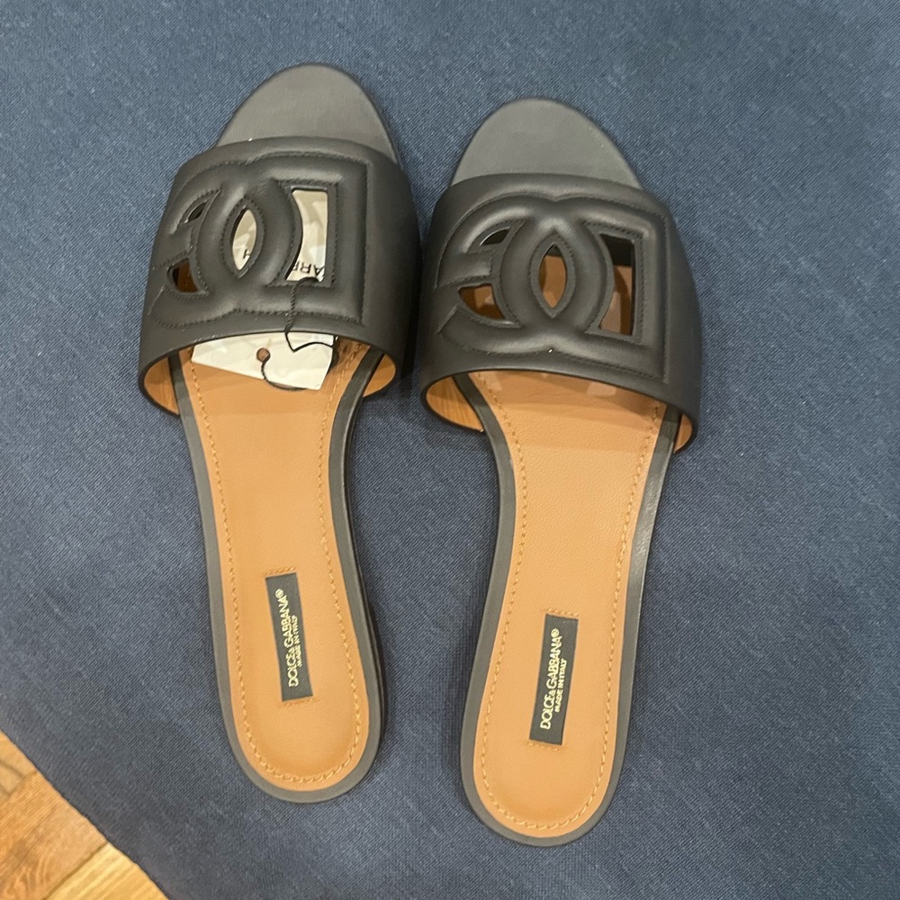 All Black DG calfskin slides size 39